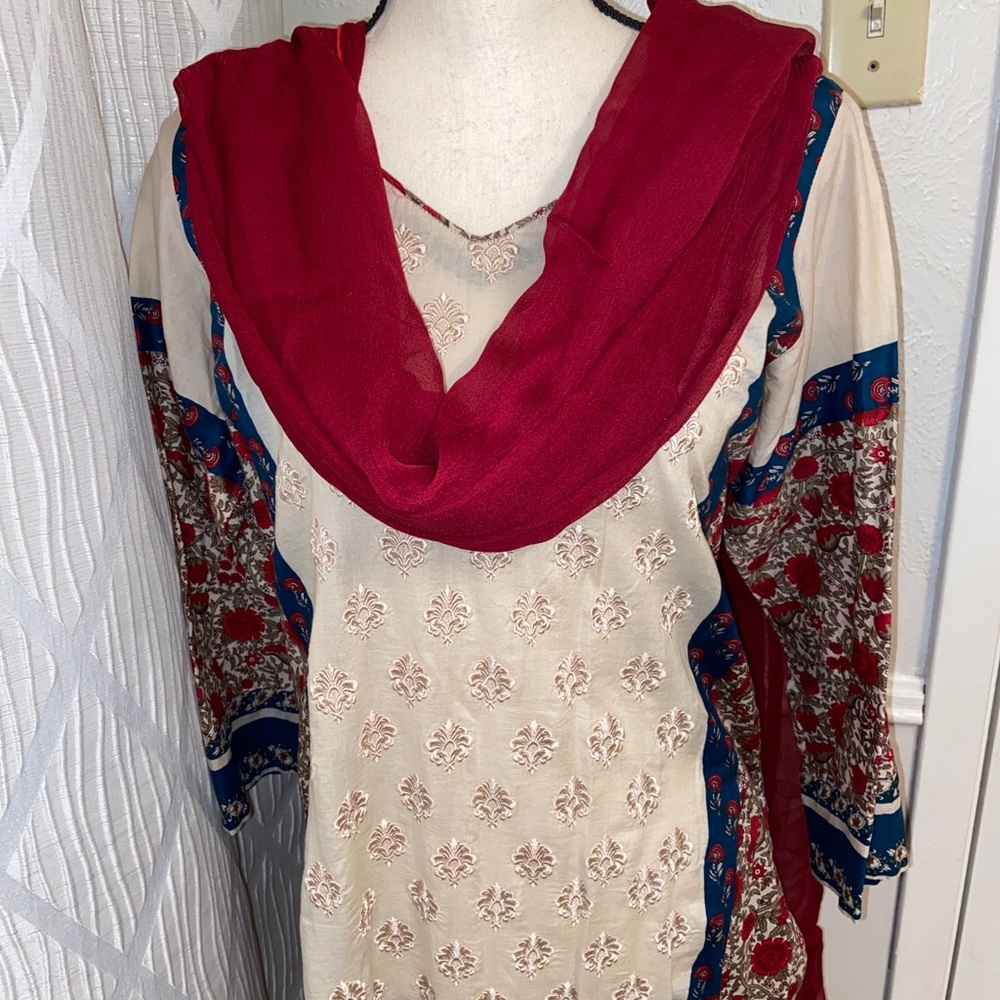 Pakistani Indian Three Piece Embroidered Suit.Brand Khadi.